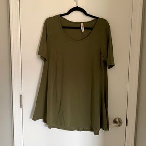 LulaRoe Classic Tee